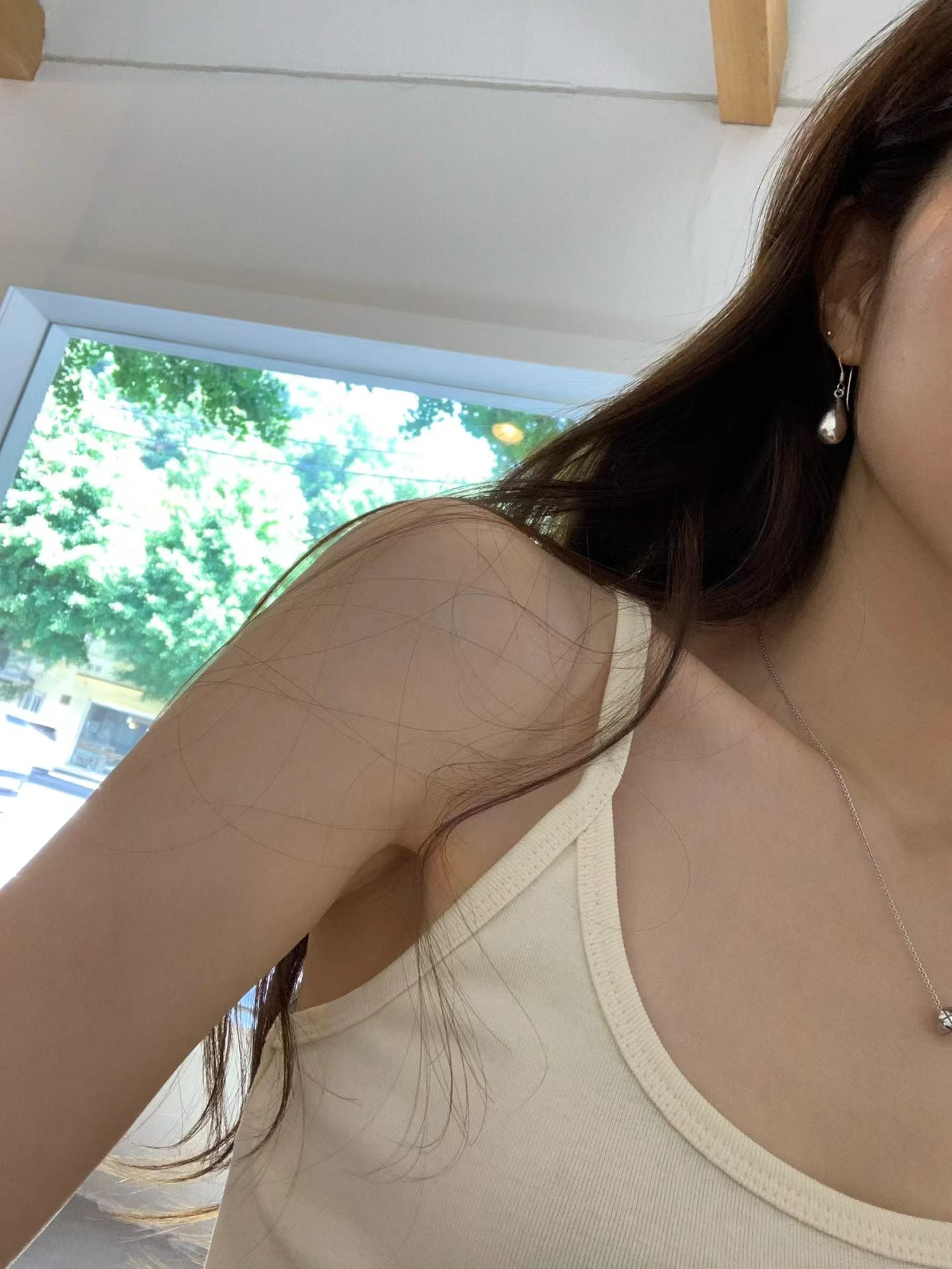Clean sleeveless