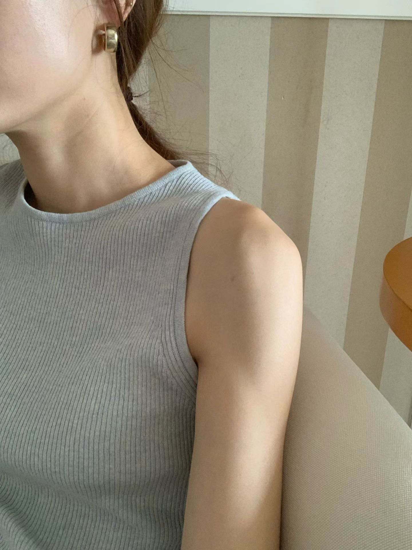 Low knit sleeveless
