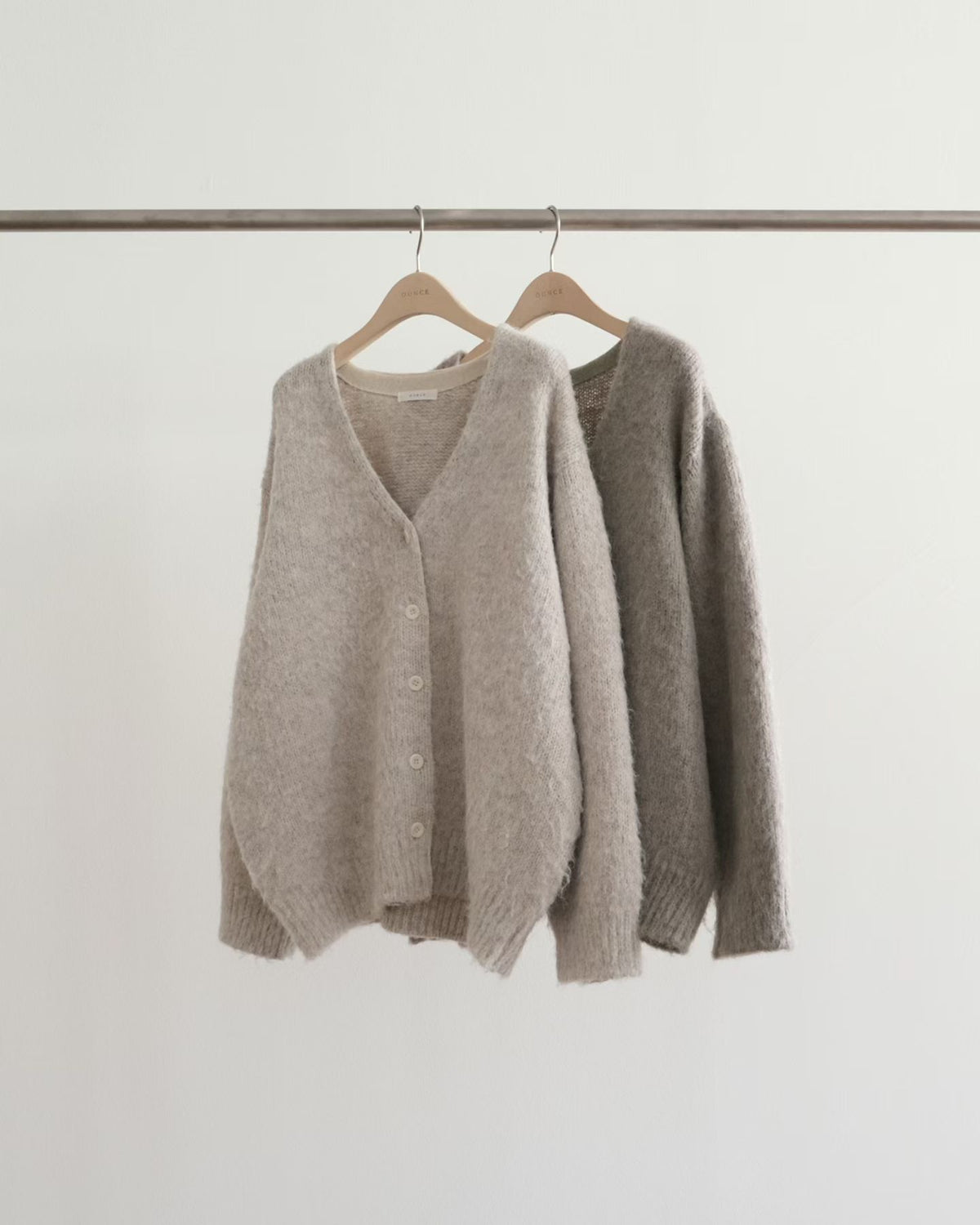 Log brush cardigan