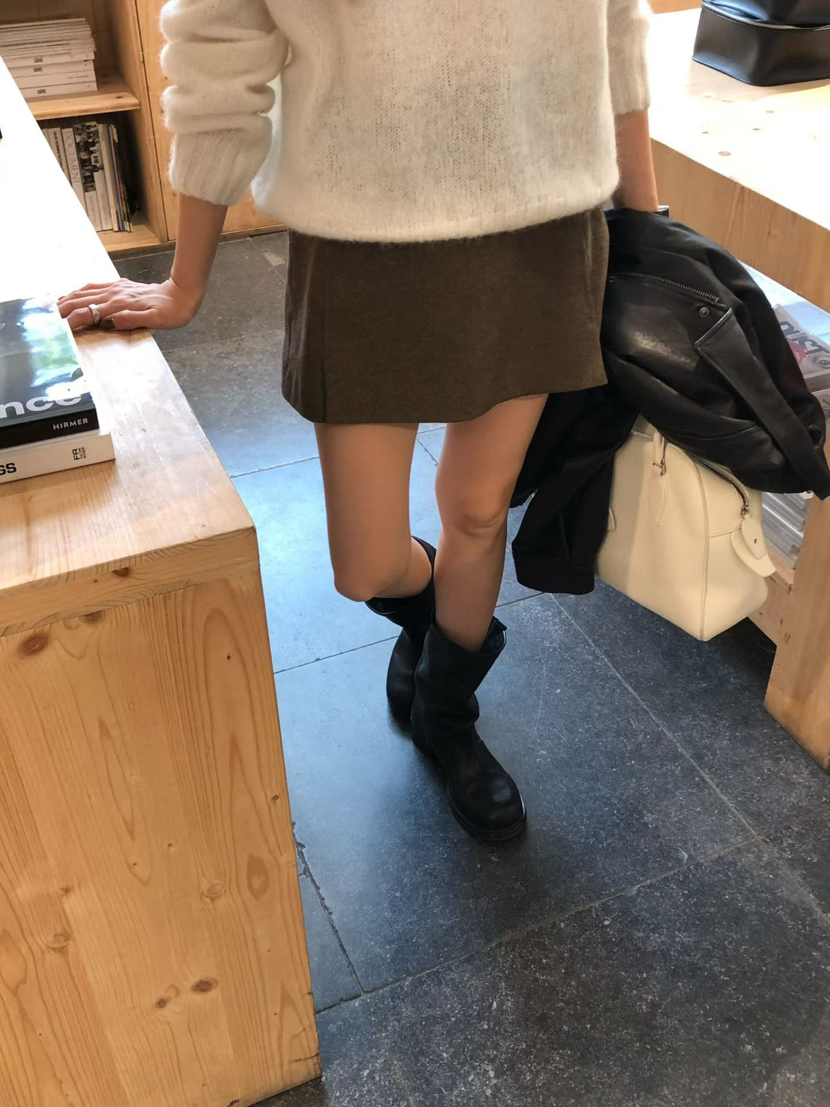 Fine alpaca round knit