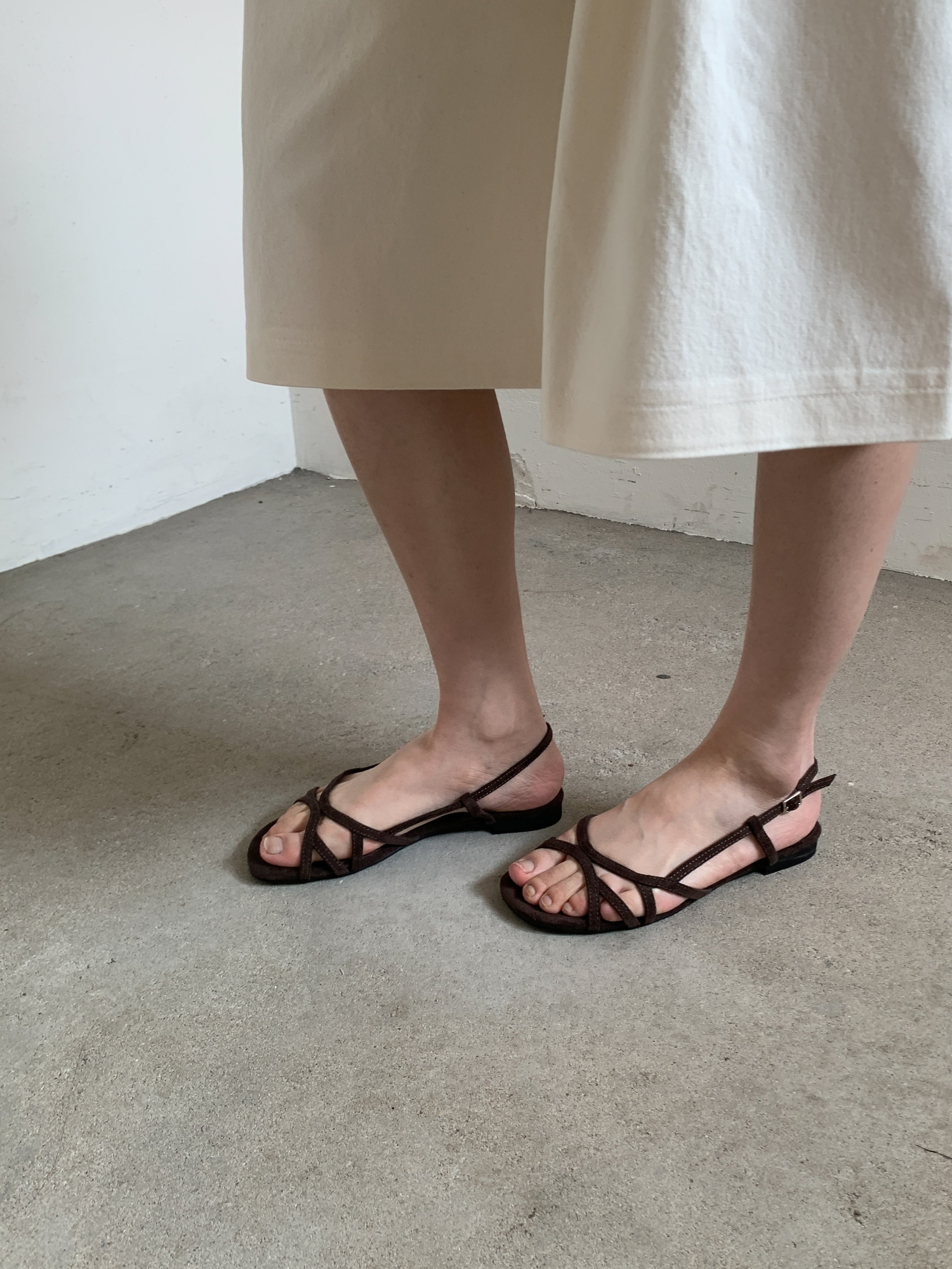 Nuance velvet line sandal