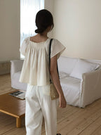 Shell shrring blouse