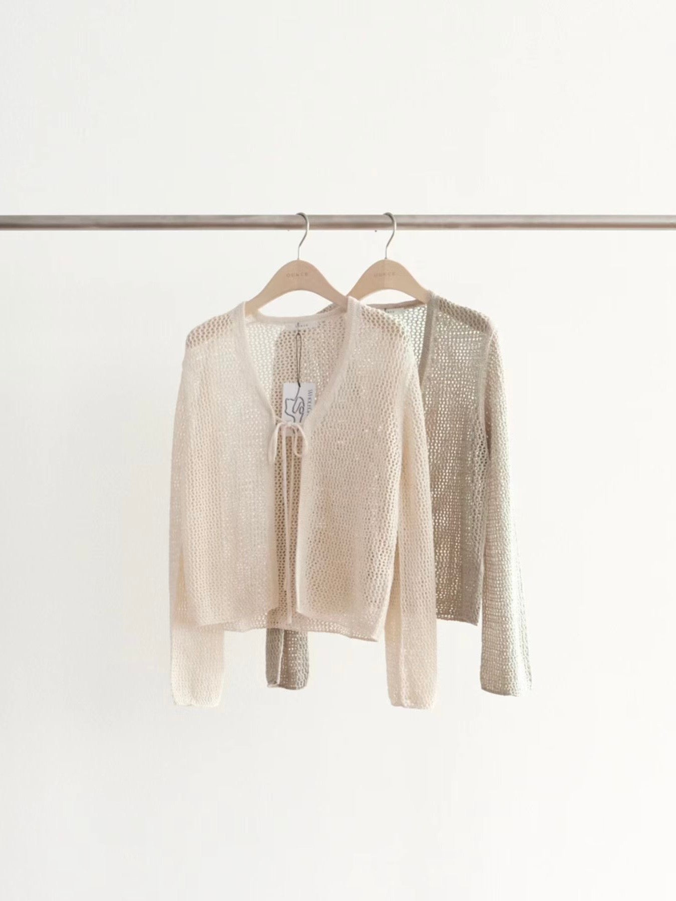 Paper panching cardigan