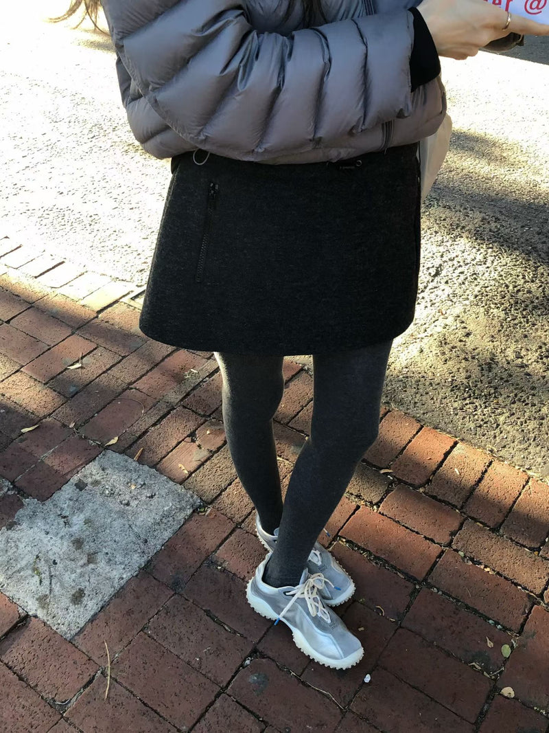 Wool boucle string skirt