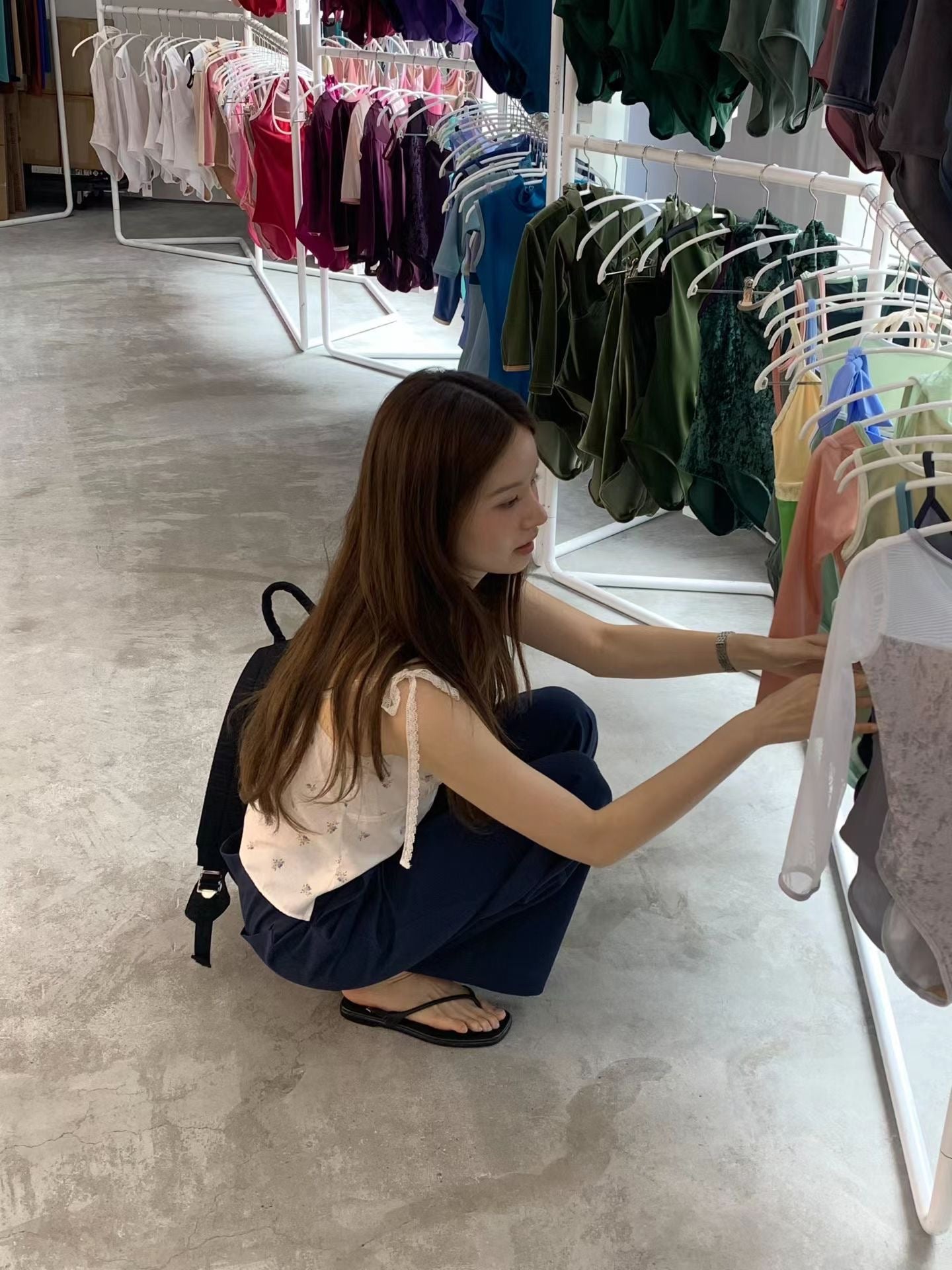 Forming lace blouse