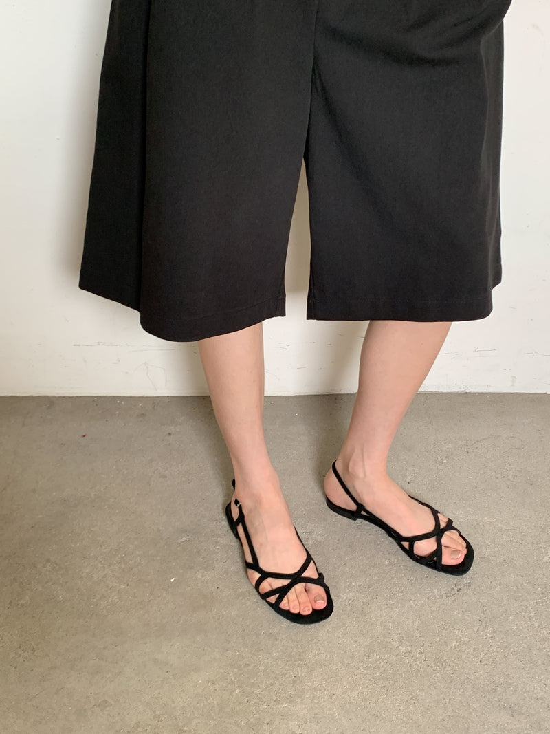 Nuance velvet line sandal