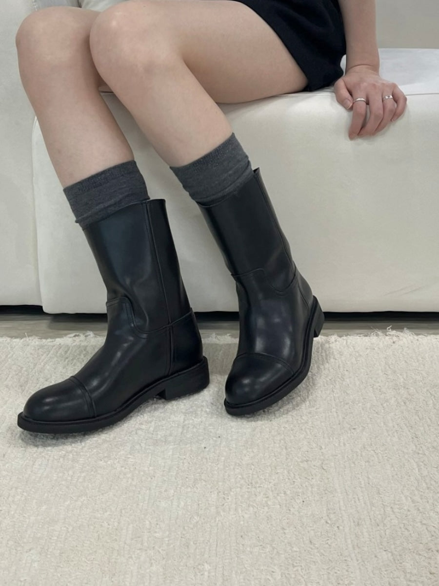 Bow round middle boots