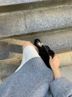 Moment v knit