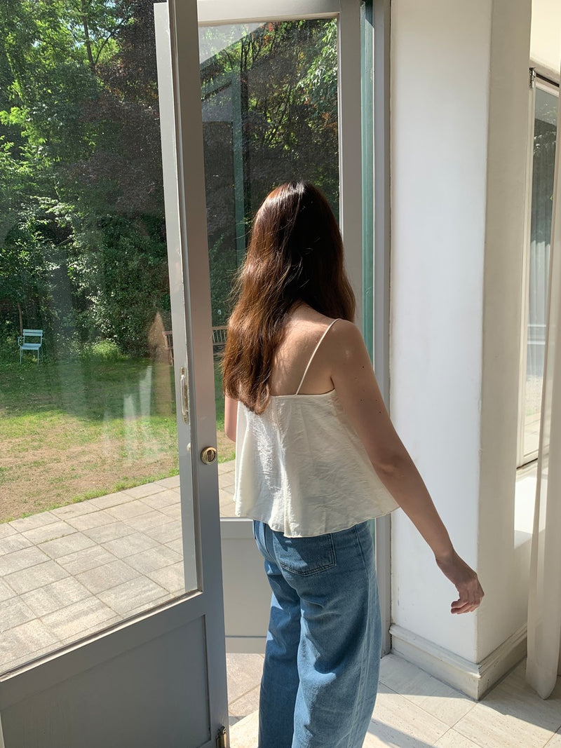 [sale] Satin v sleeveless (cream)