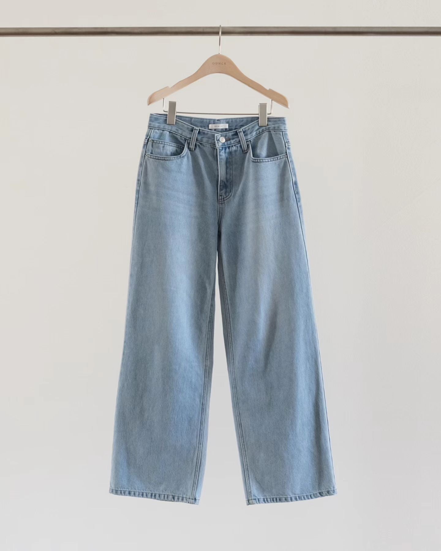 Autumn light denim pants