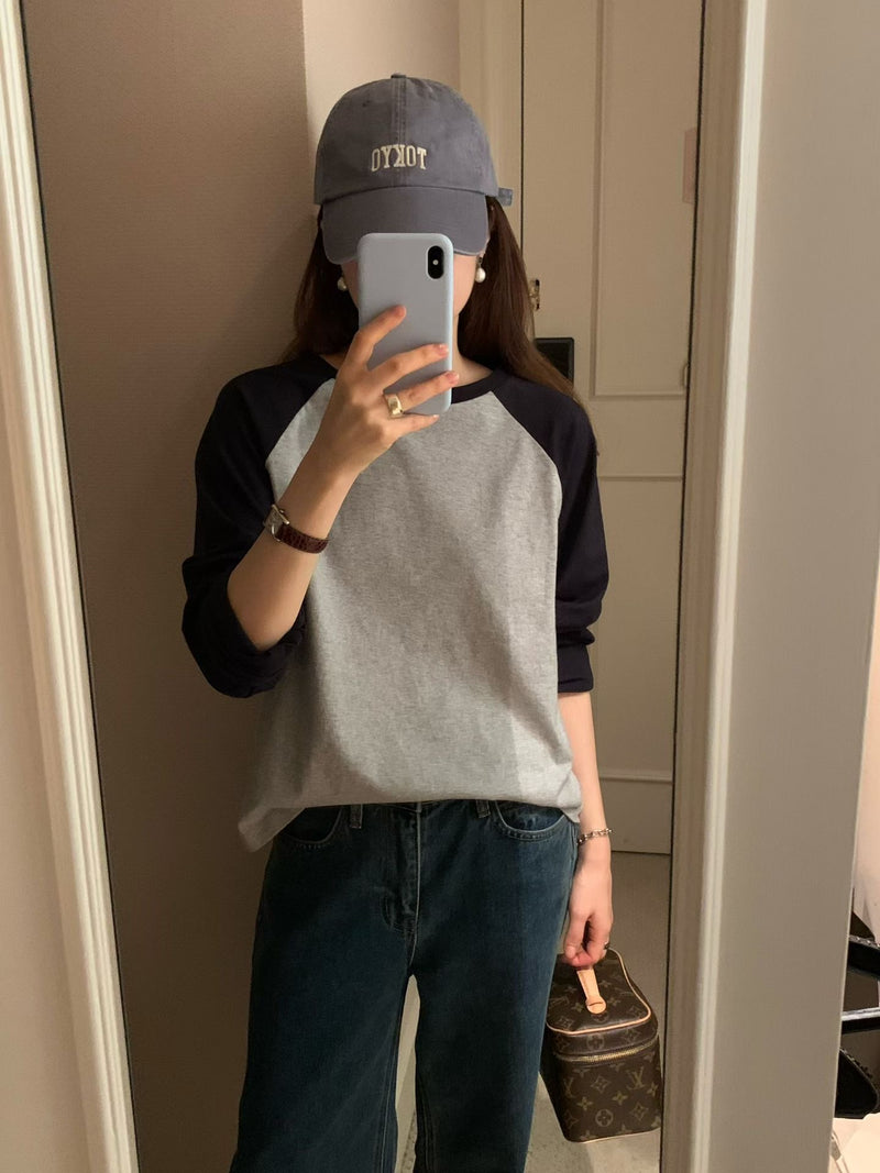Of raglan tee