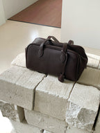 Bow shoulder bag