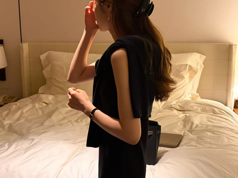 Plain onepiece
