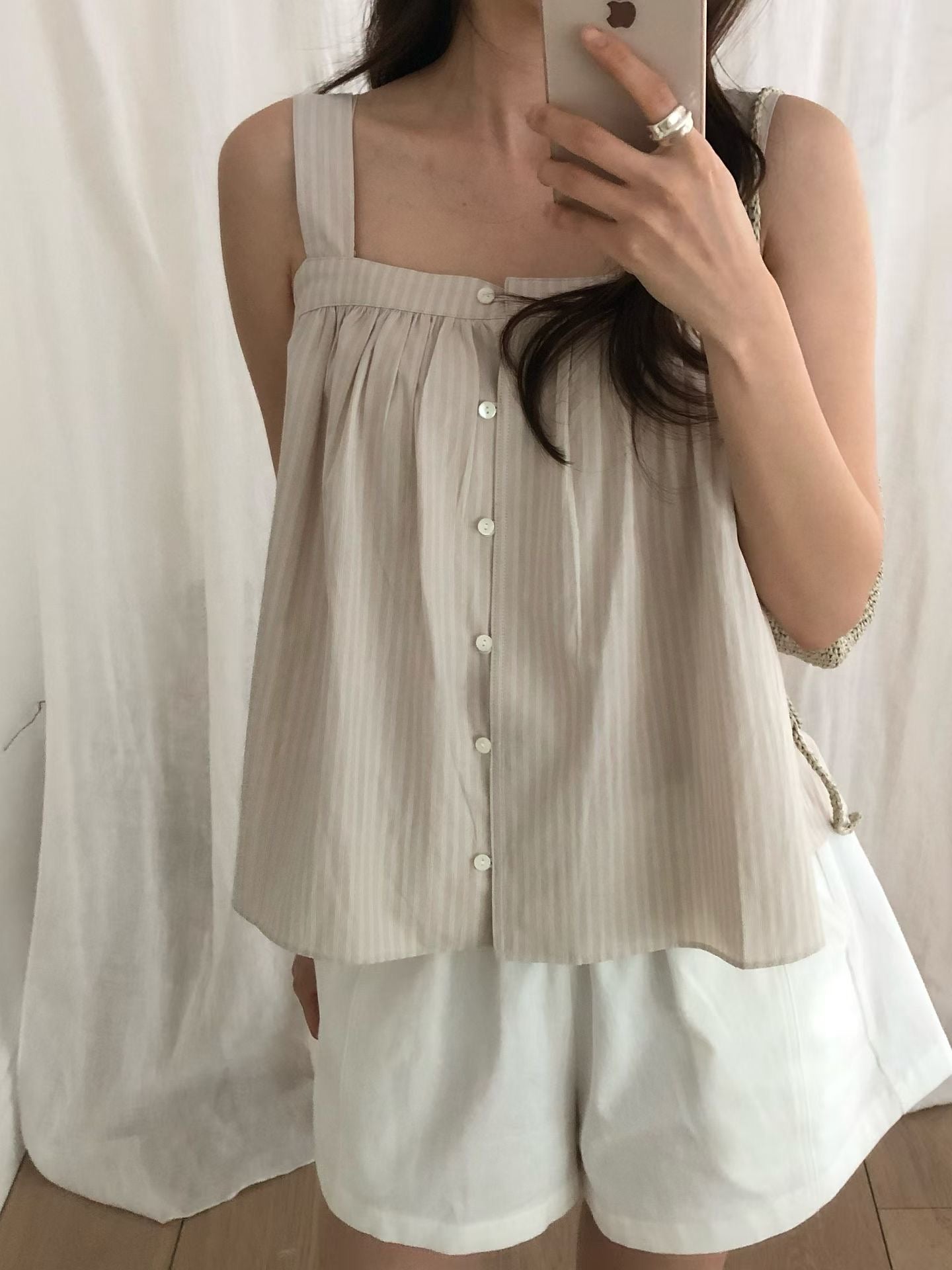 Pintuck flare stripe blouse