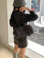 Bow shoulder bag