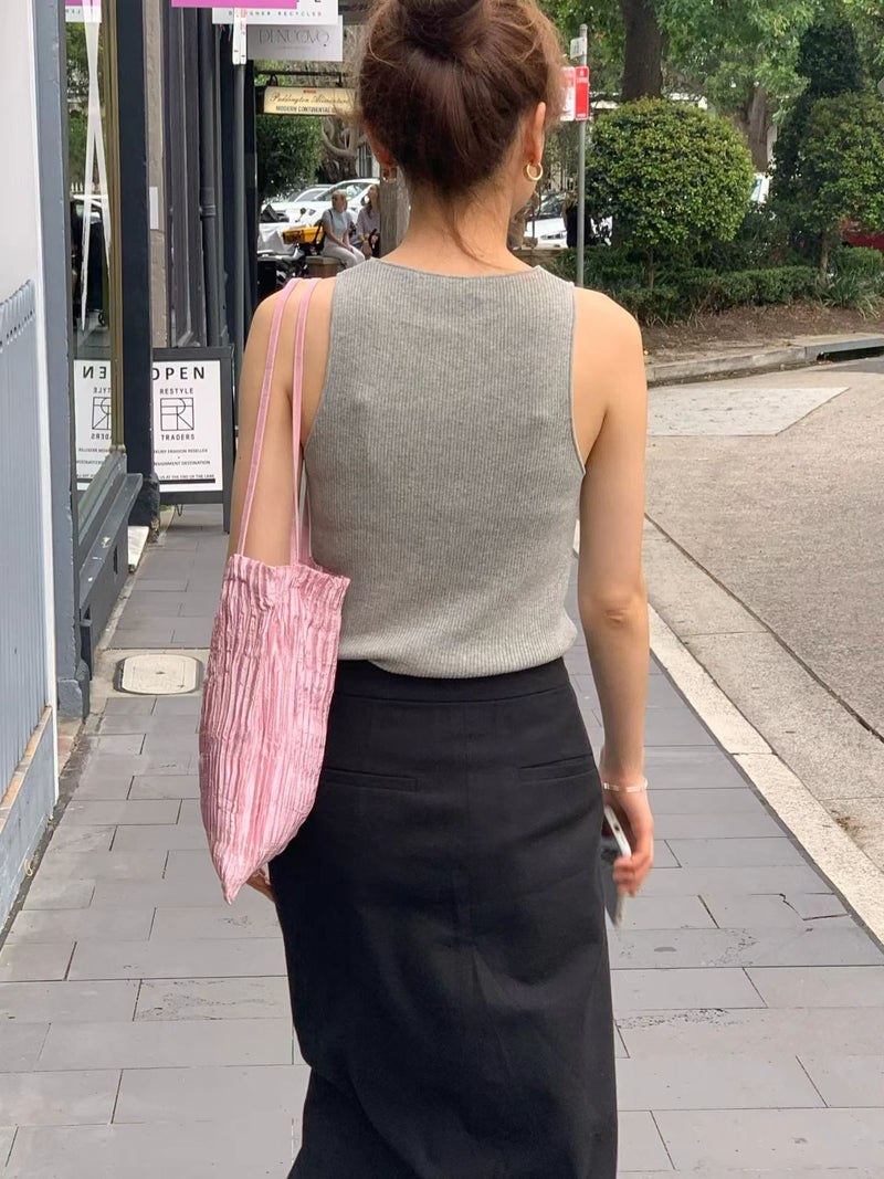 Low knit sleeveless