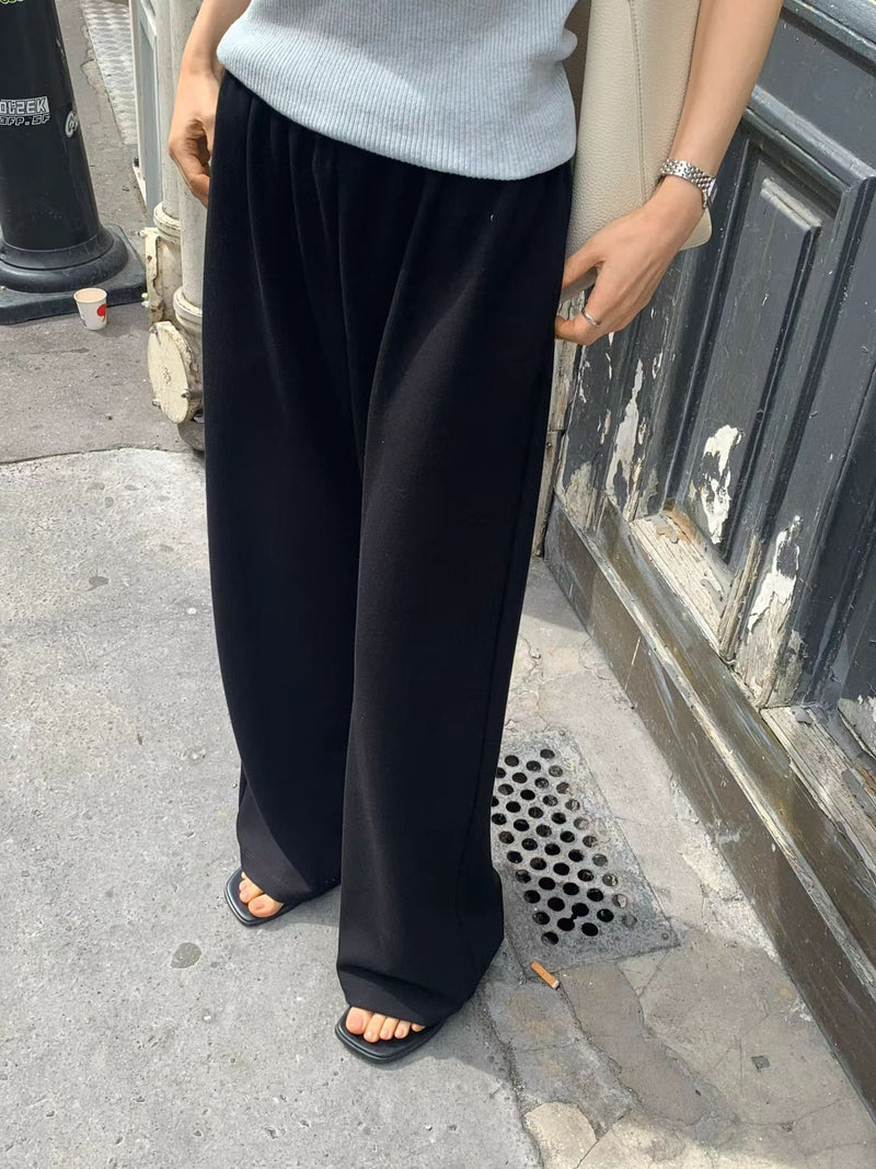 Low knit sleeveless