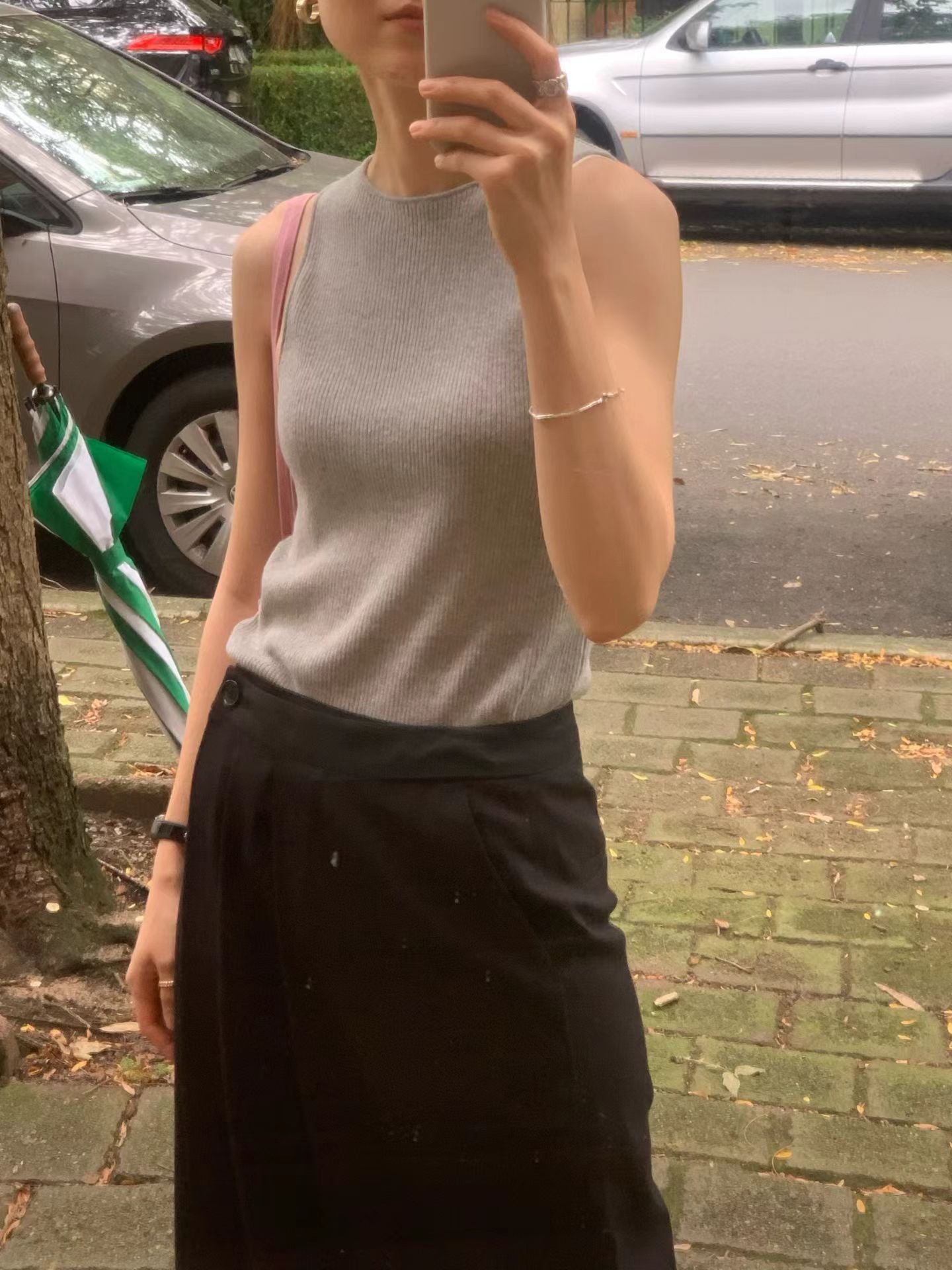 Low knit sleeveless