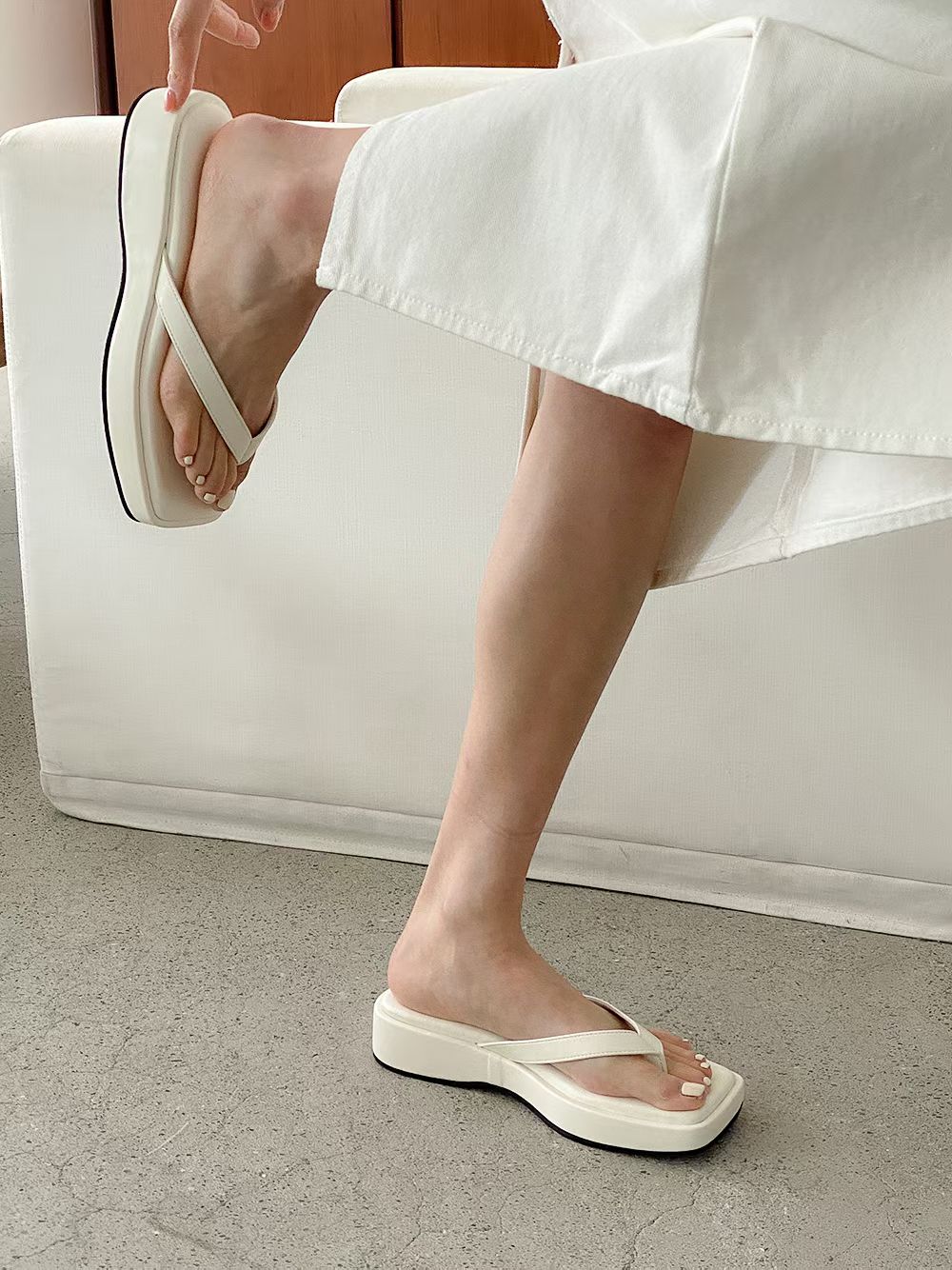 Mood square platform sandal