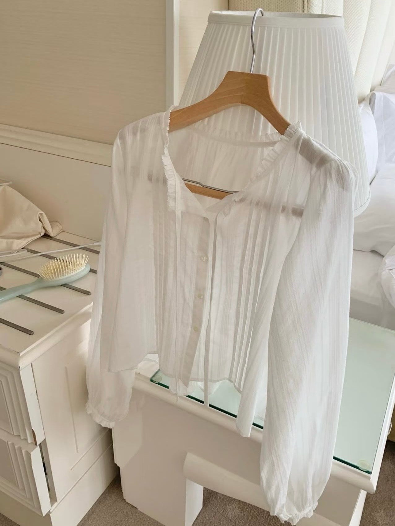 Frill blouse