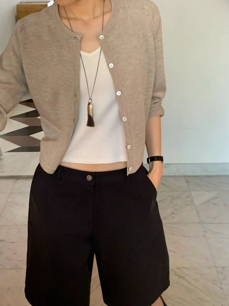 Wide bermuda pants