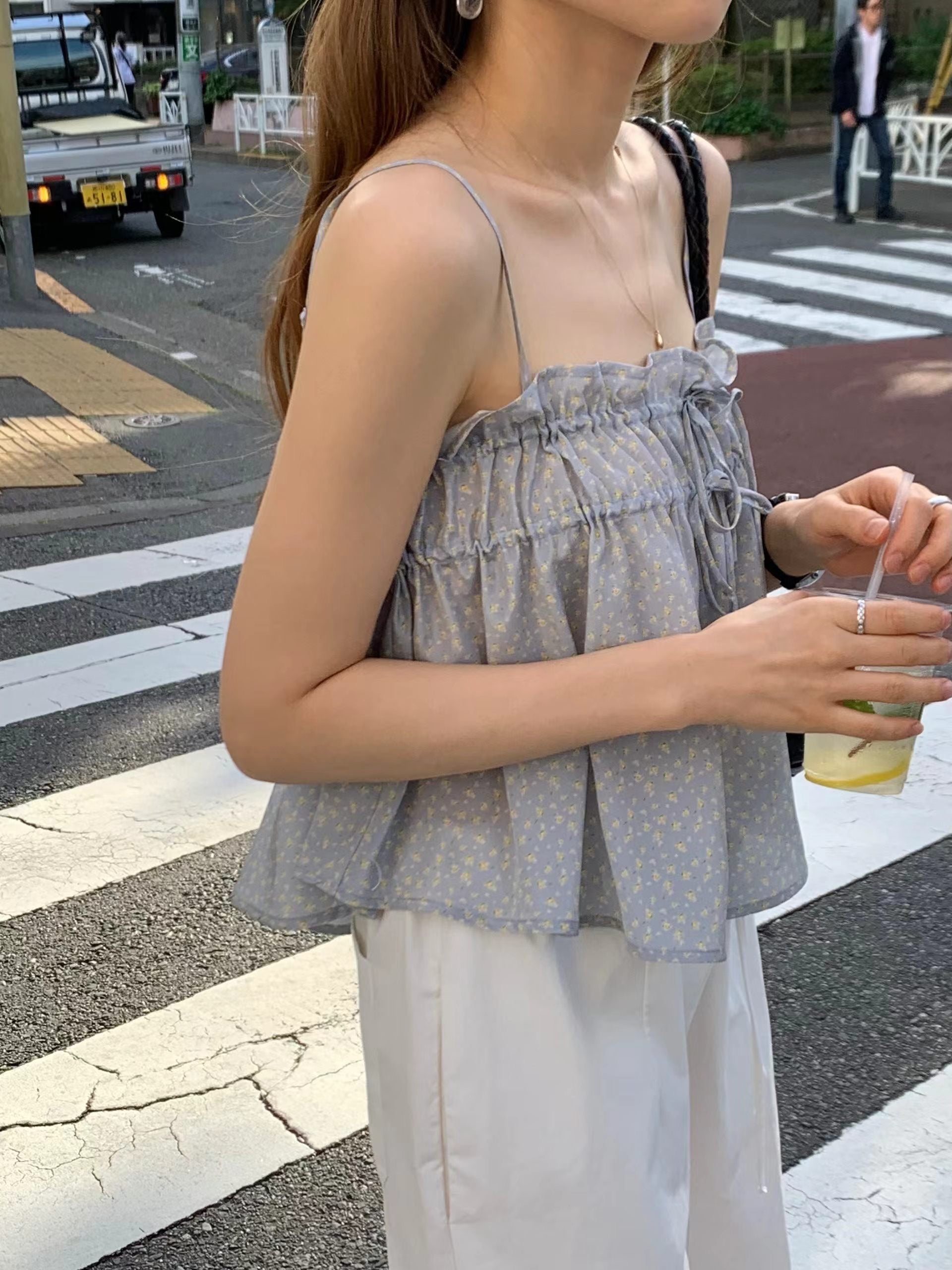 [Instock] Flower ribbon blouse (ivory)