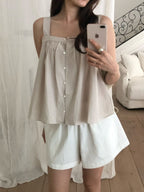 Pintuck flare stripe blouse