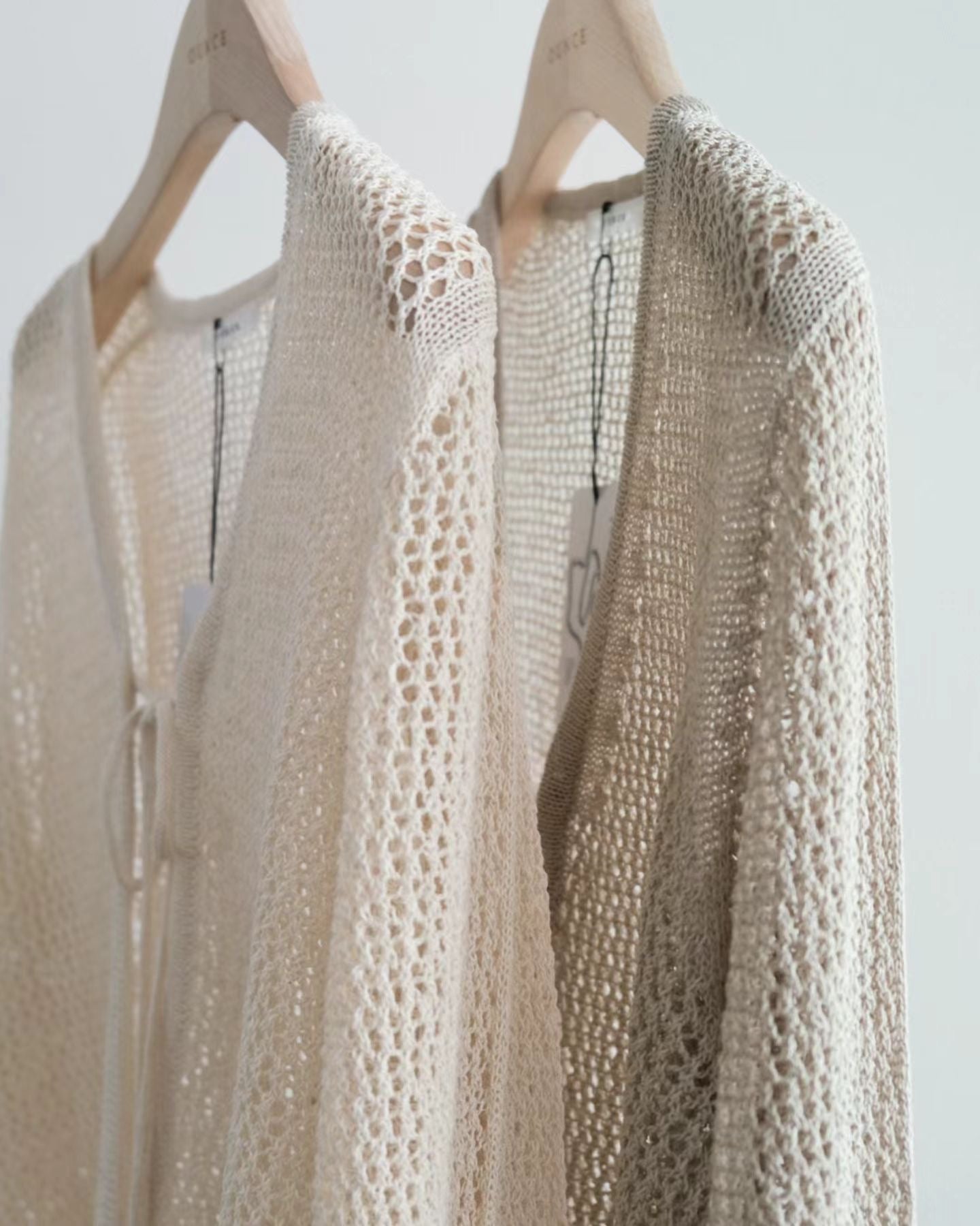 Paper panching cardigan