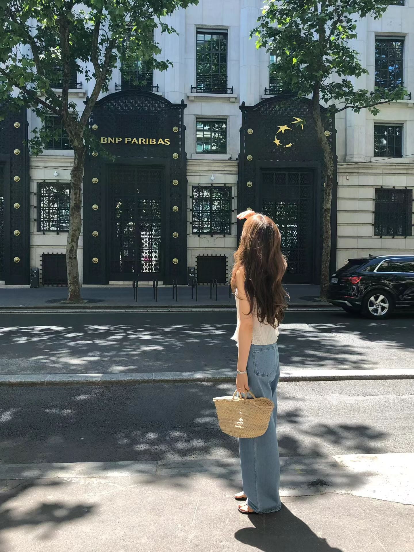 Pleats sleeveless