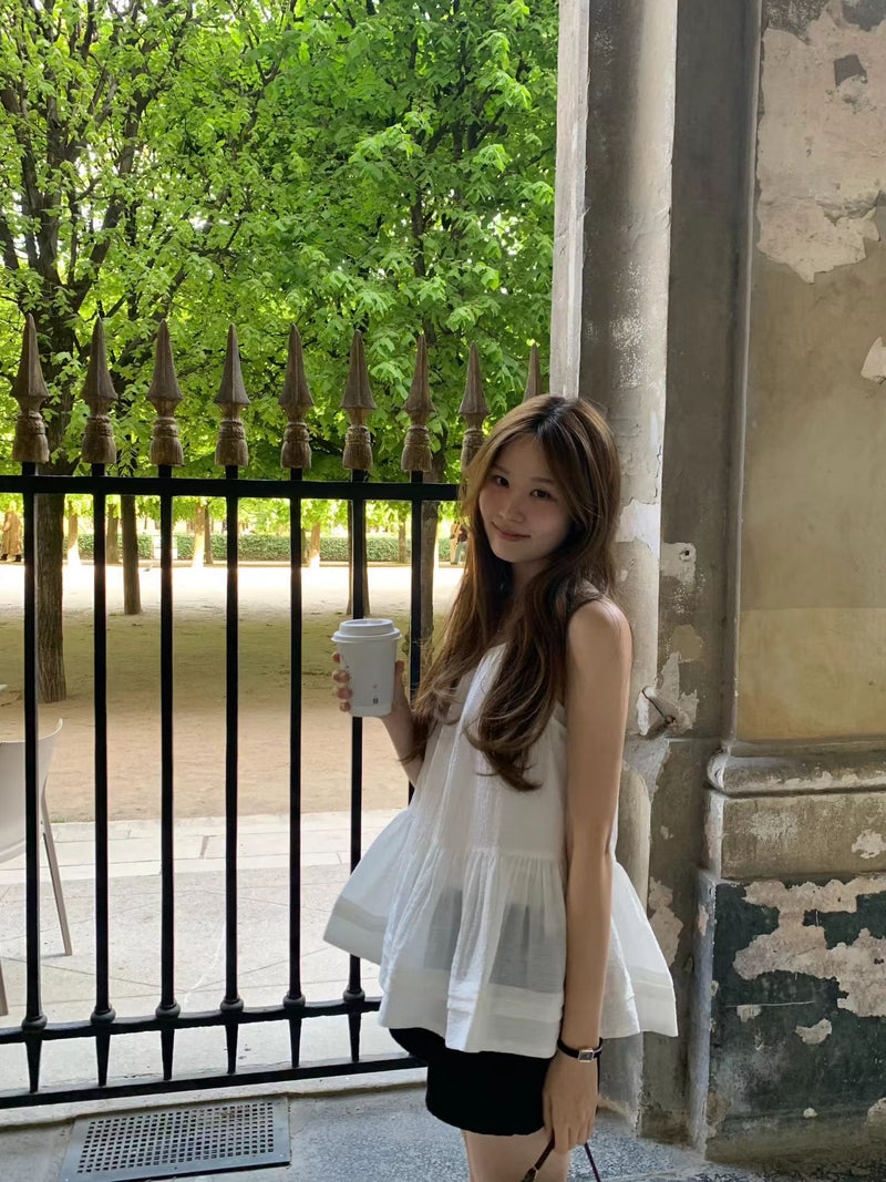 Pure shirring blouse