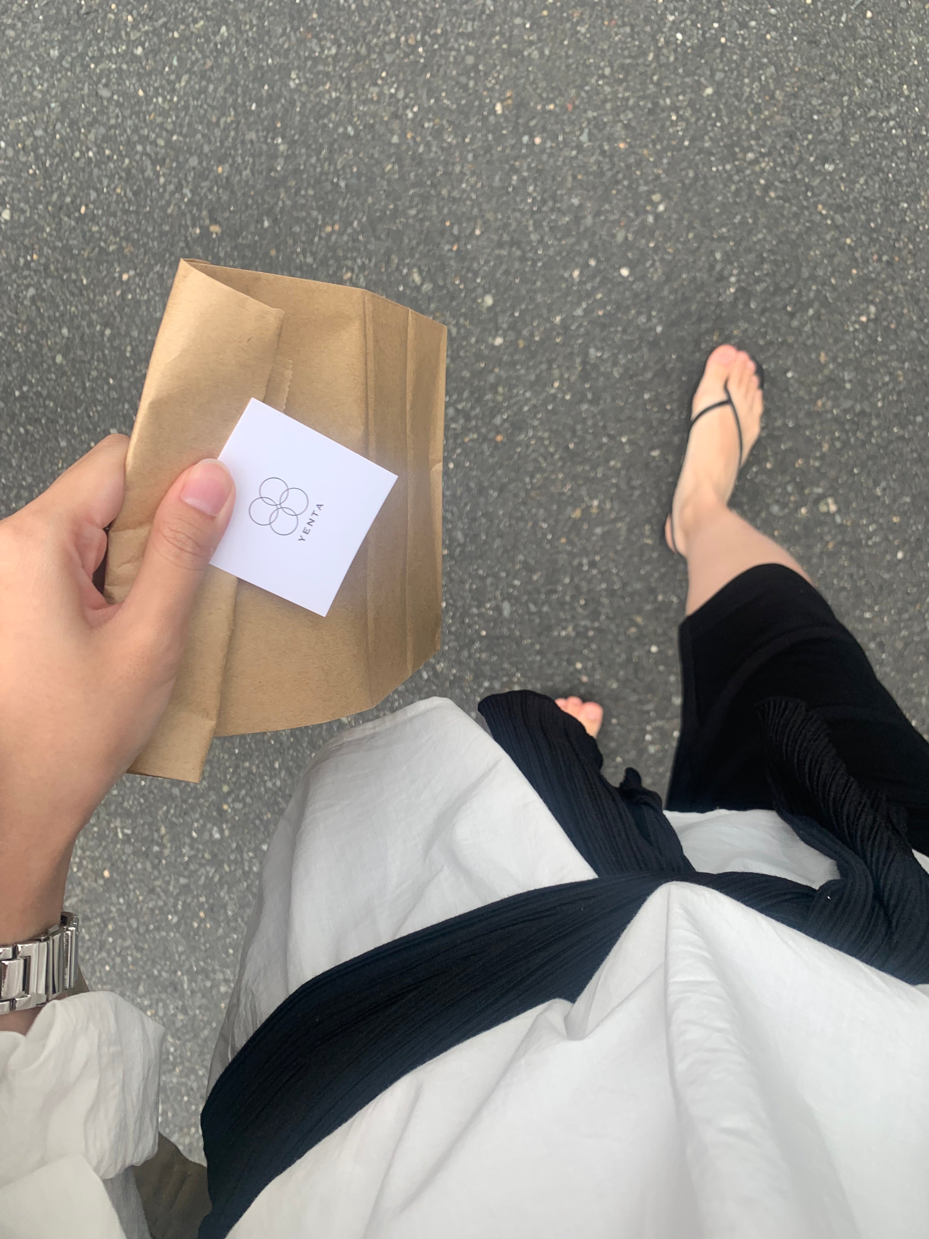 Mono capri pants