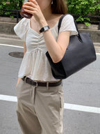 Lease shirring blouse