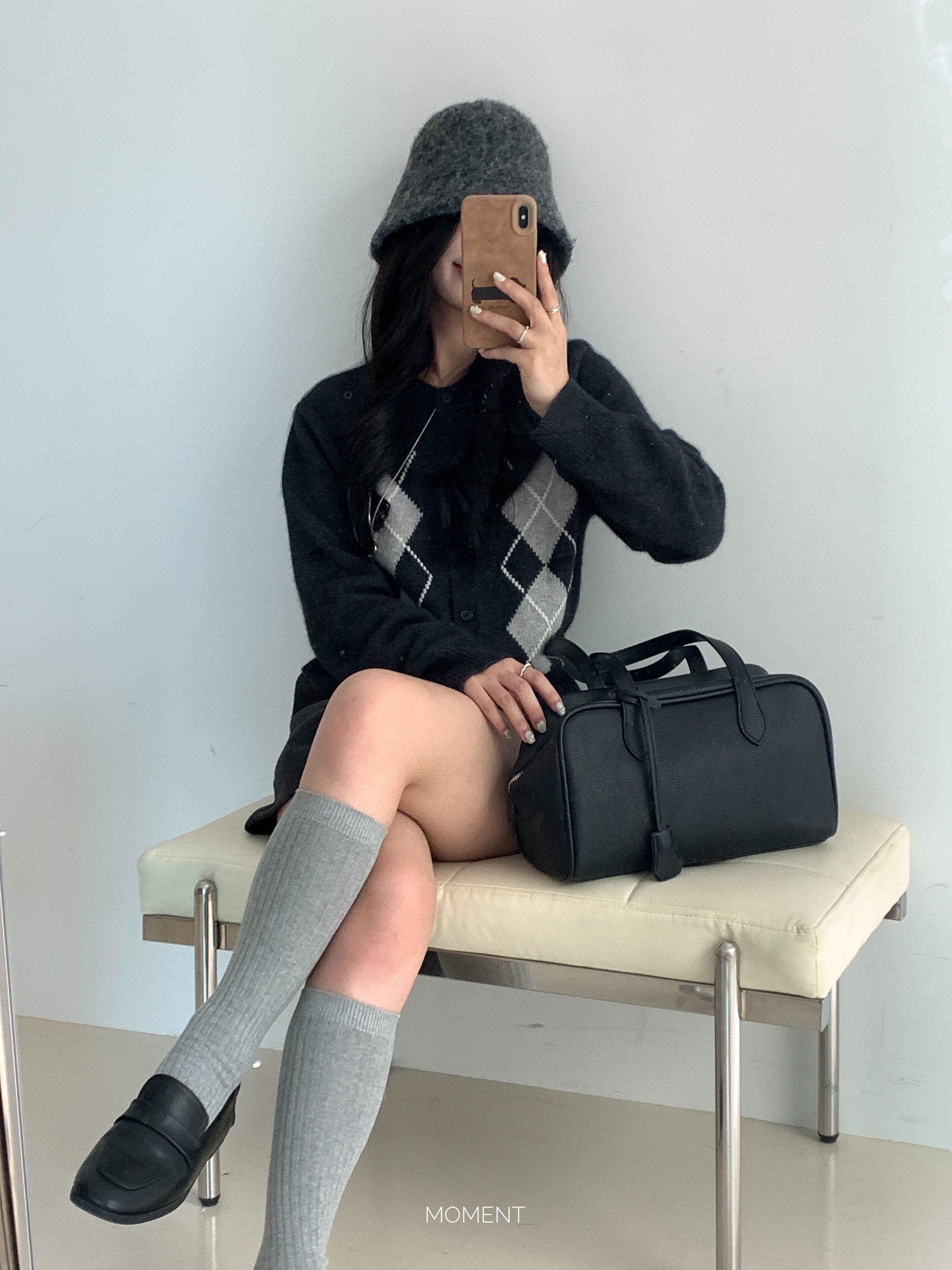 Bow shoulder bag