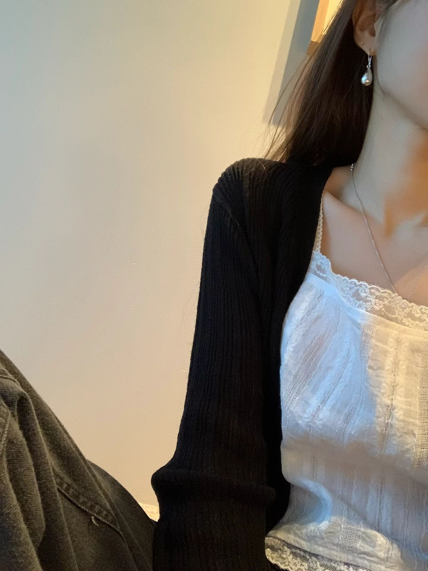 Ecru golgi v cardigan