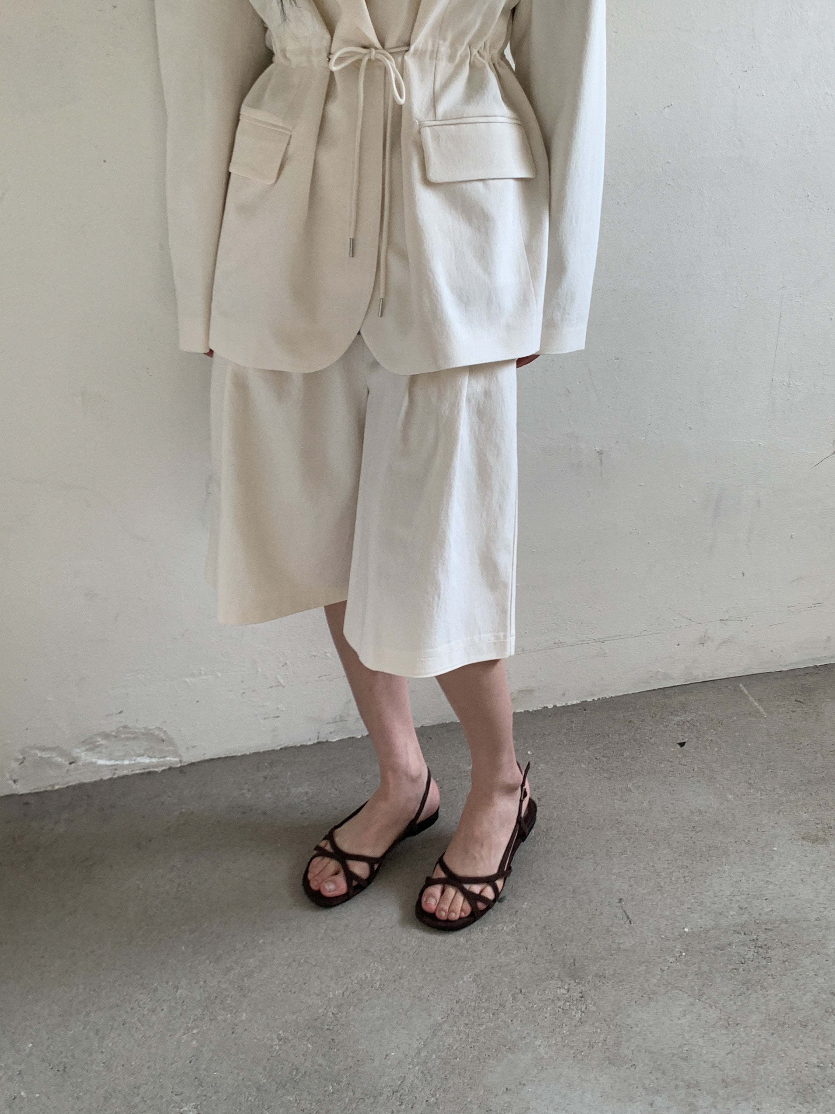 Nuance velvet line sandal