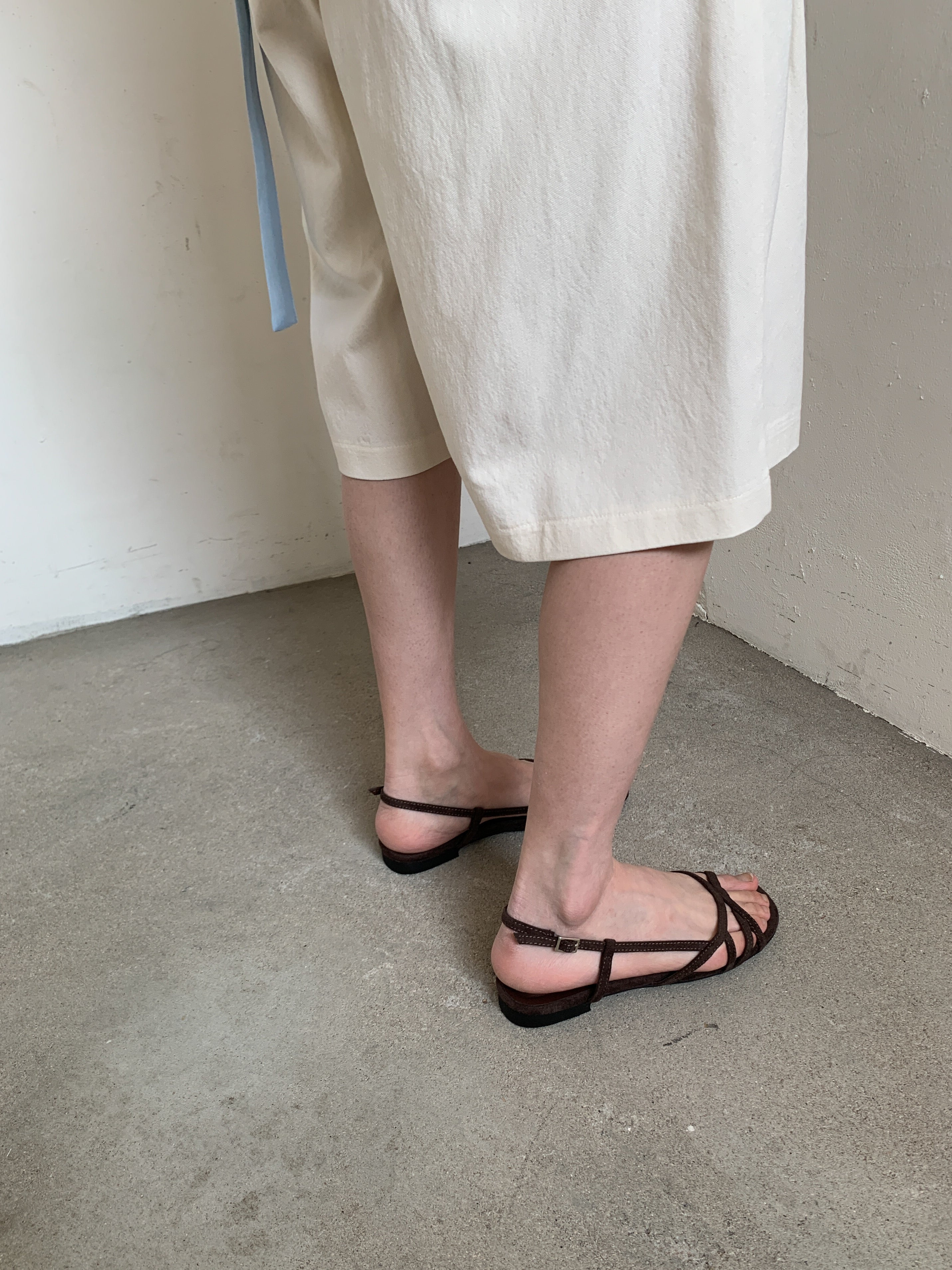 Nuance velvet line sandal