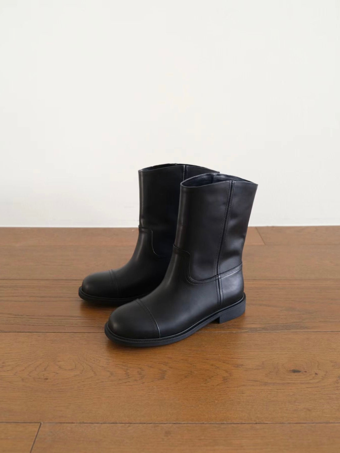 Row middle boots